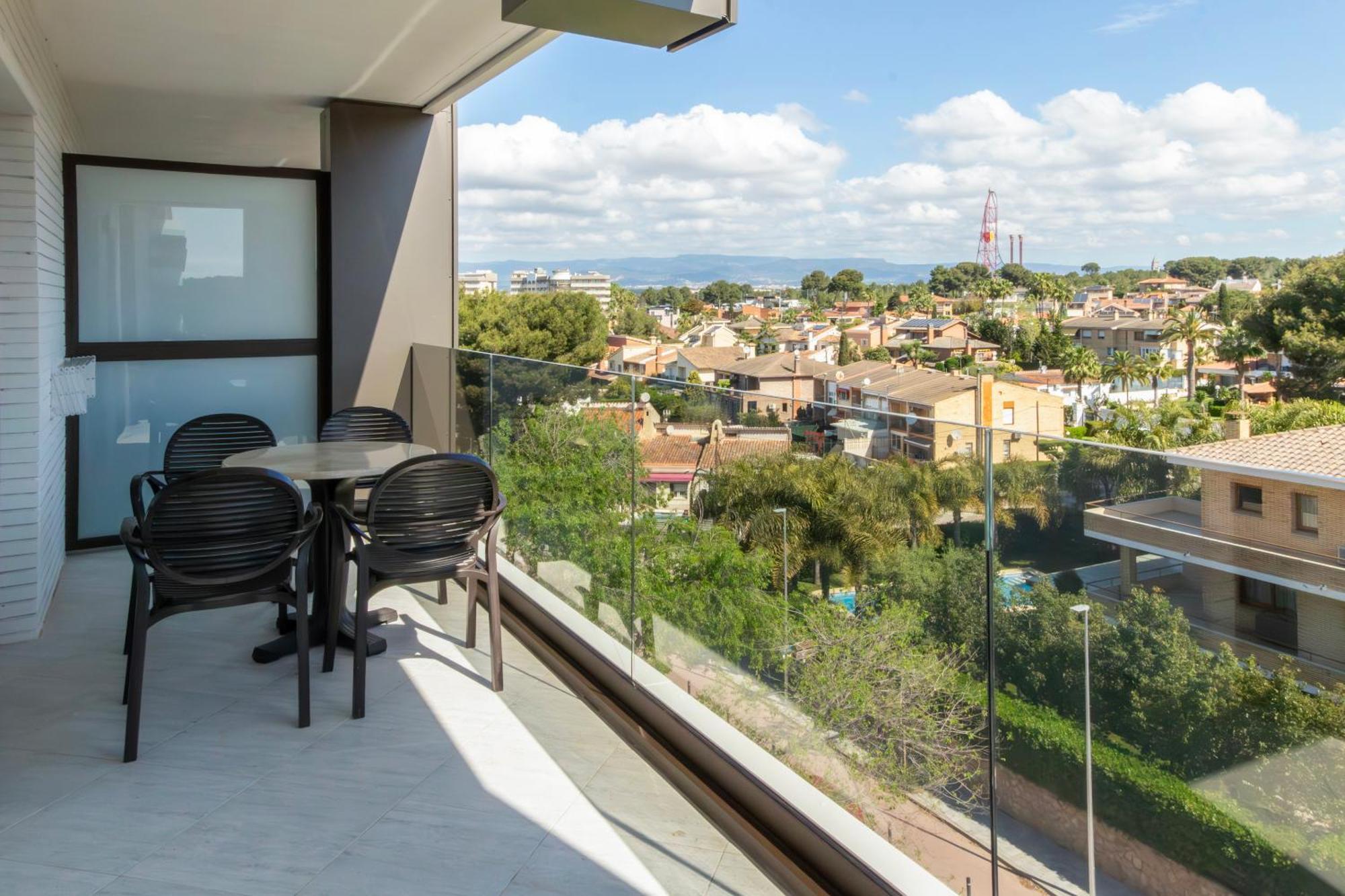 Golden Avenida Family Suites 4* Salou Bagian luar foto