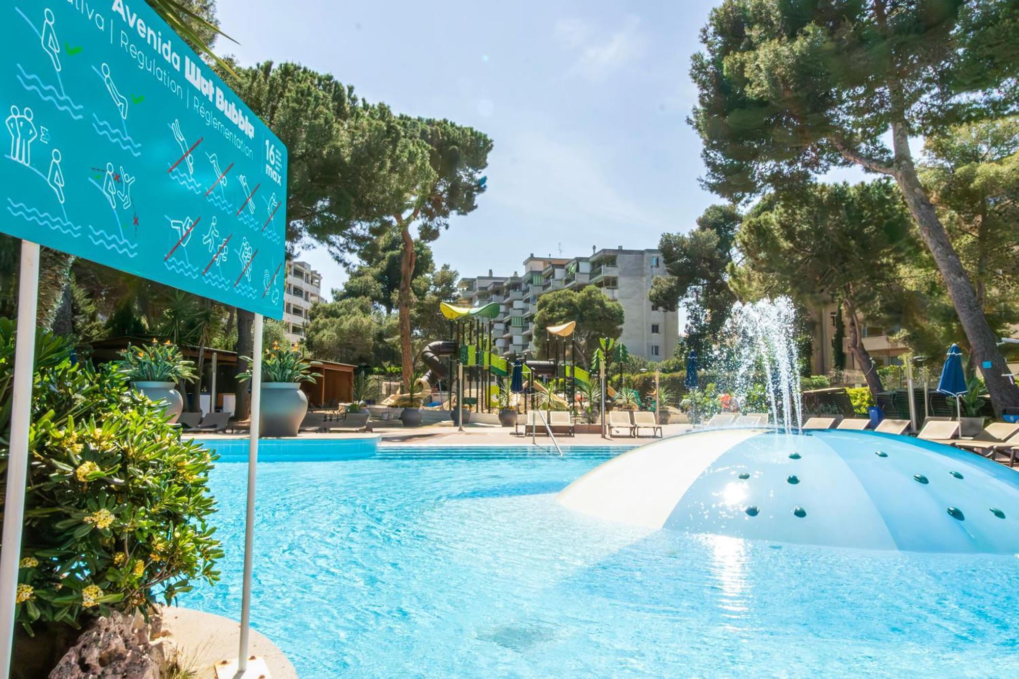 Golden Avenida Family Suites 4* Salou Bagian luar foto