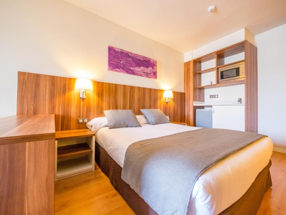 Golden Avenida Family Suites 4* Salou Bagian luar foto